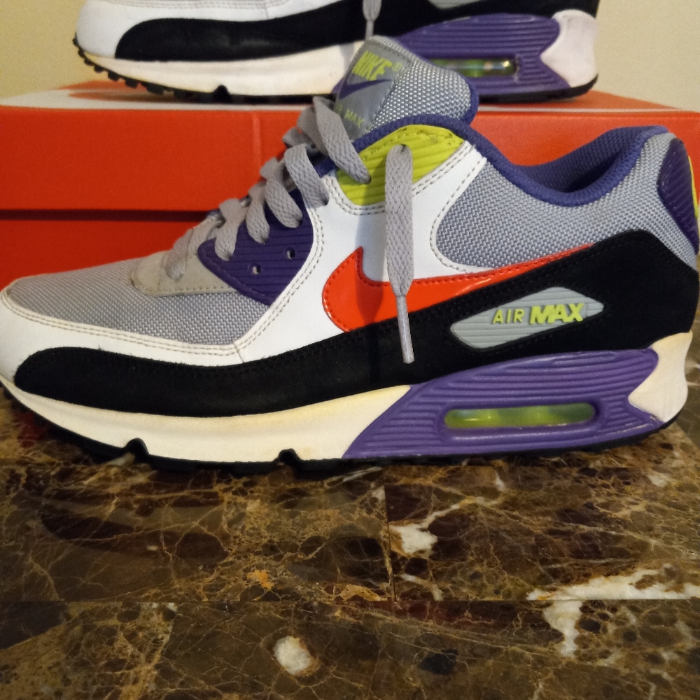Nike
